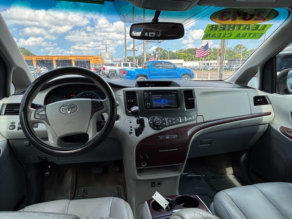 2013 Toyota Sienna - $10,999
