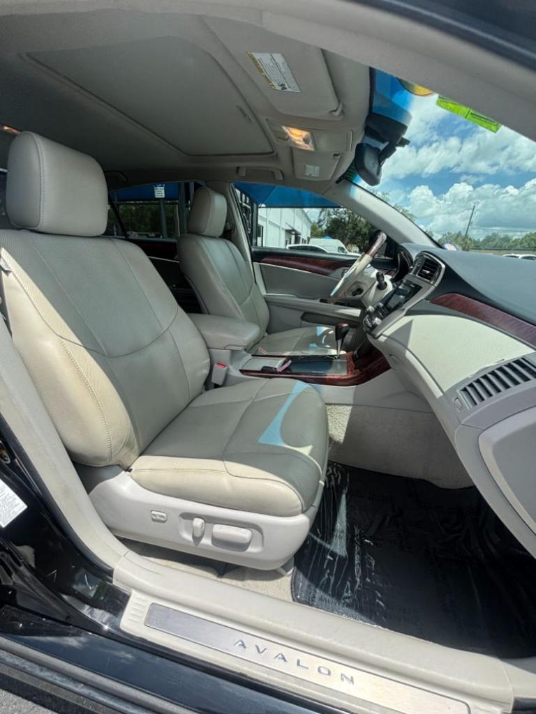 2011 Toyota Avalon - $14,999