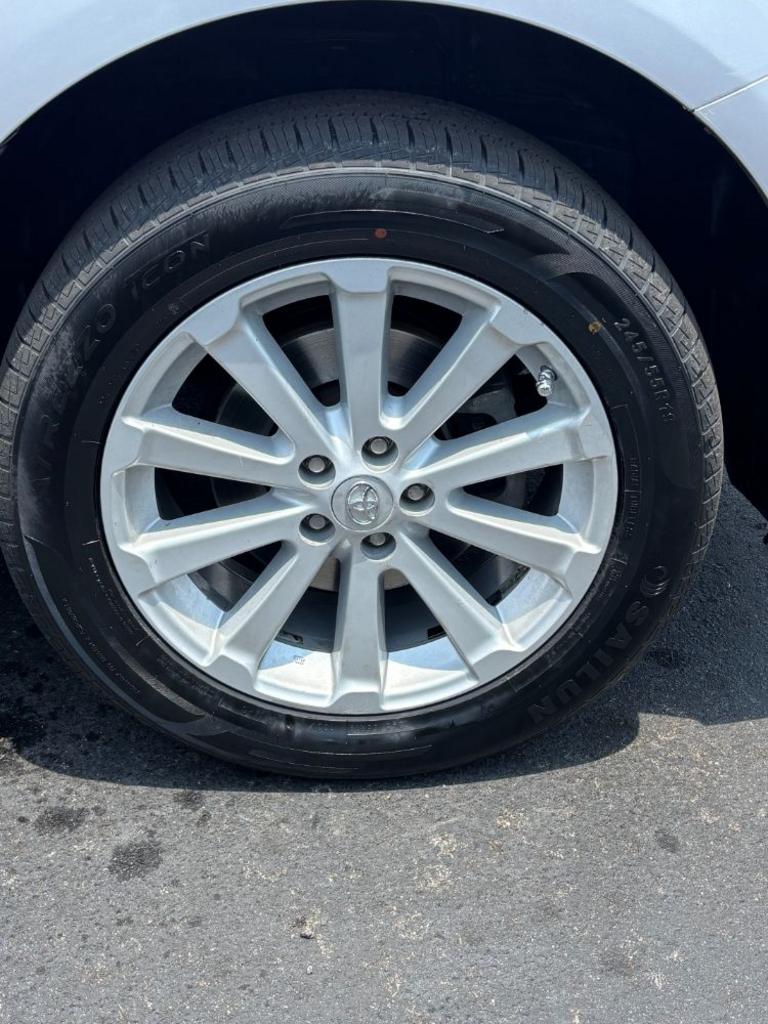 2011 Toyota Venza - $10,990