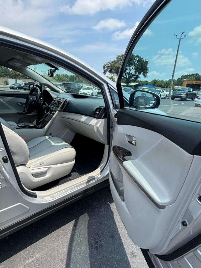 2011 Toyota Venza - $10,990