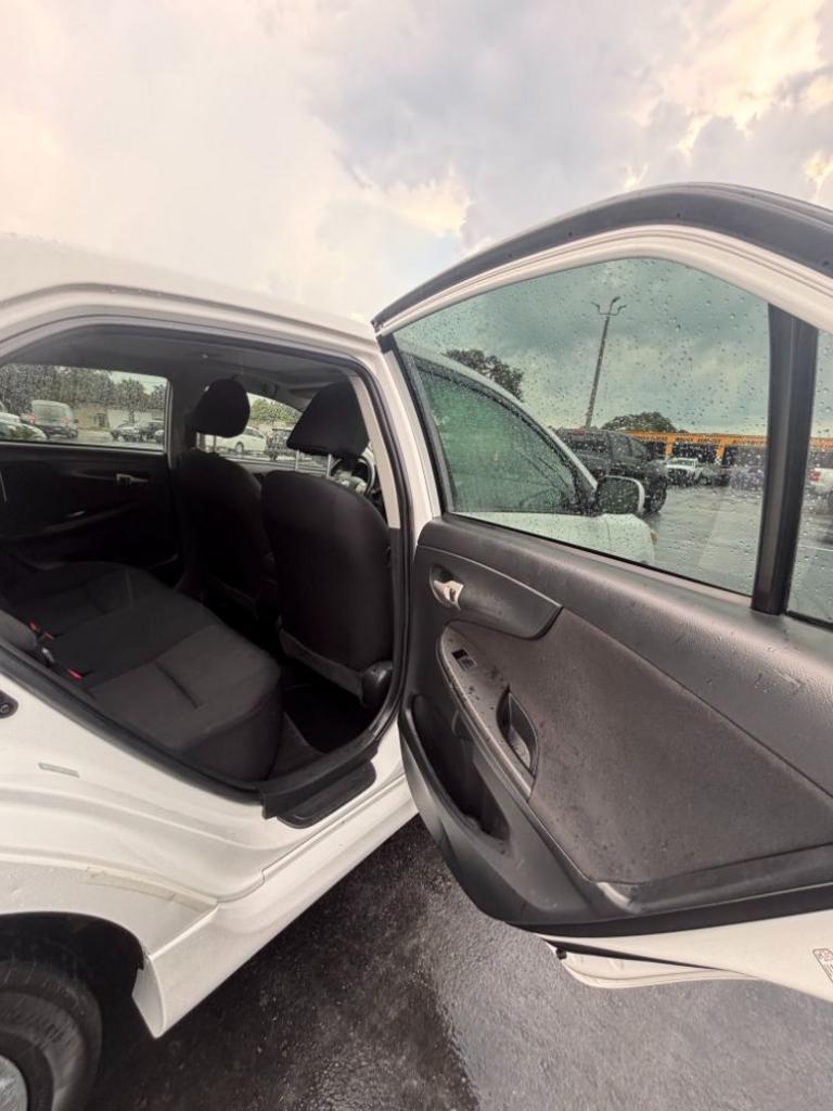 2009 Toyota Corolla - $10,377