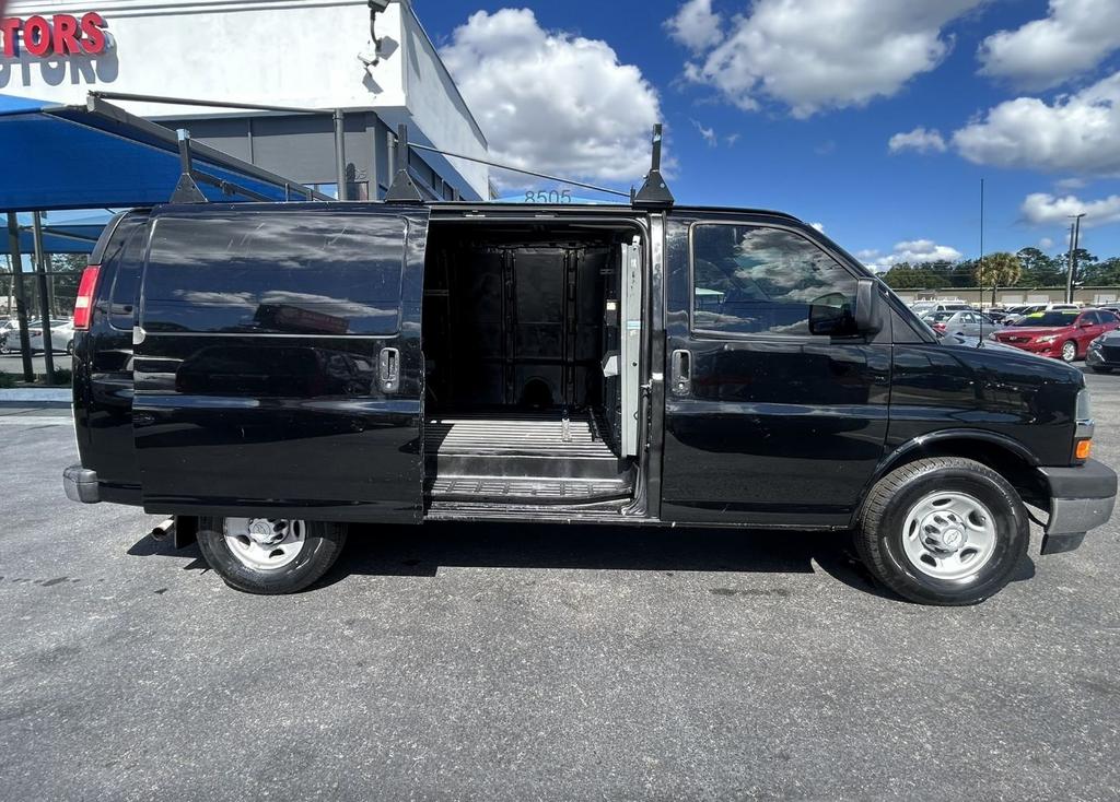 2017 Chevrolet Express - $15,999