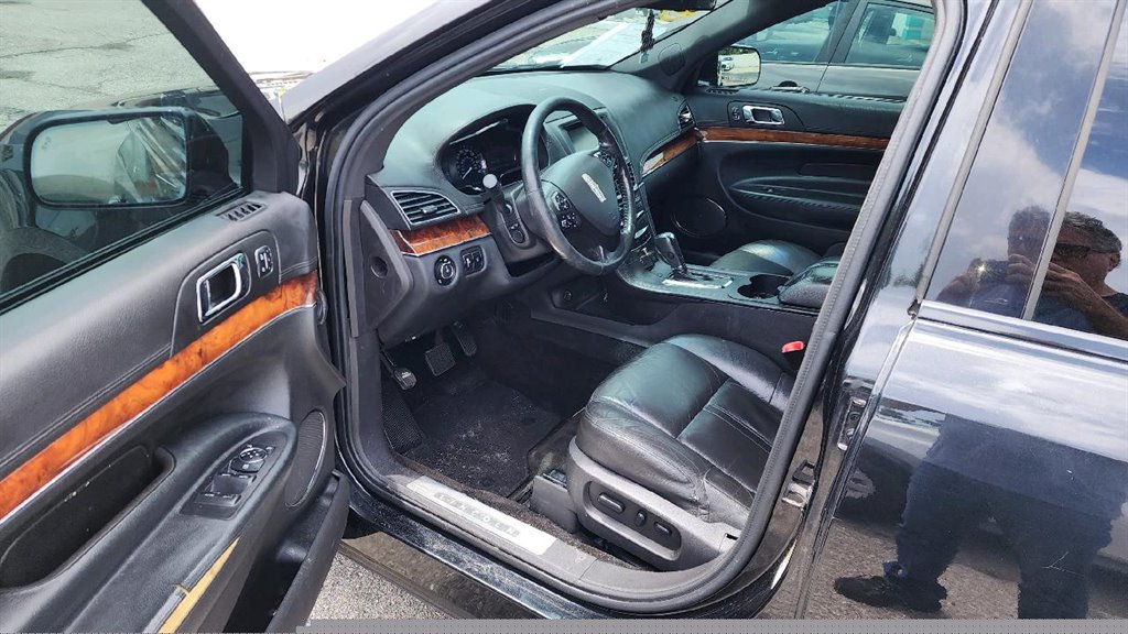 2014 Lincoln MKT