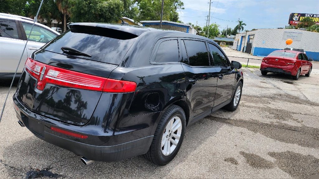 2014 Lincoln MKT