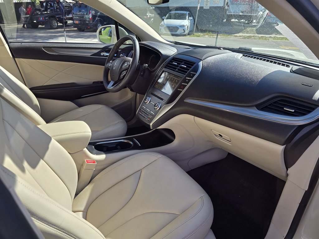 2018 Lincoln MKC - $15,998