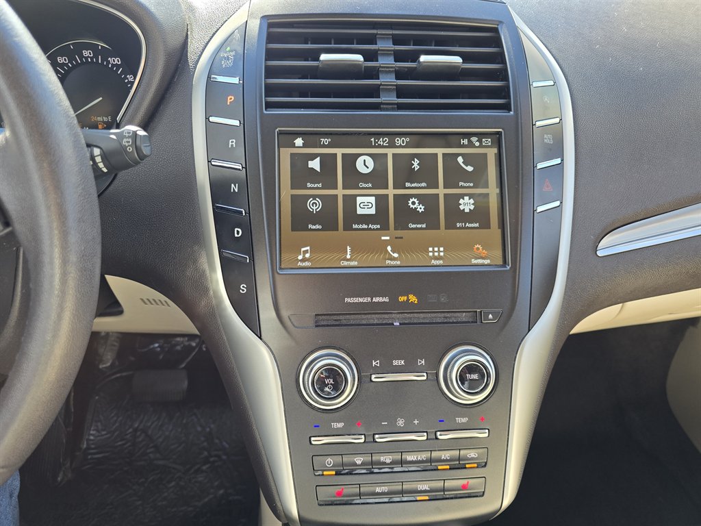2018 Lincoln MKC - $15,998