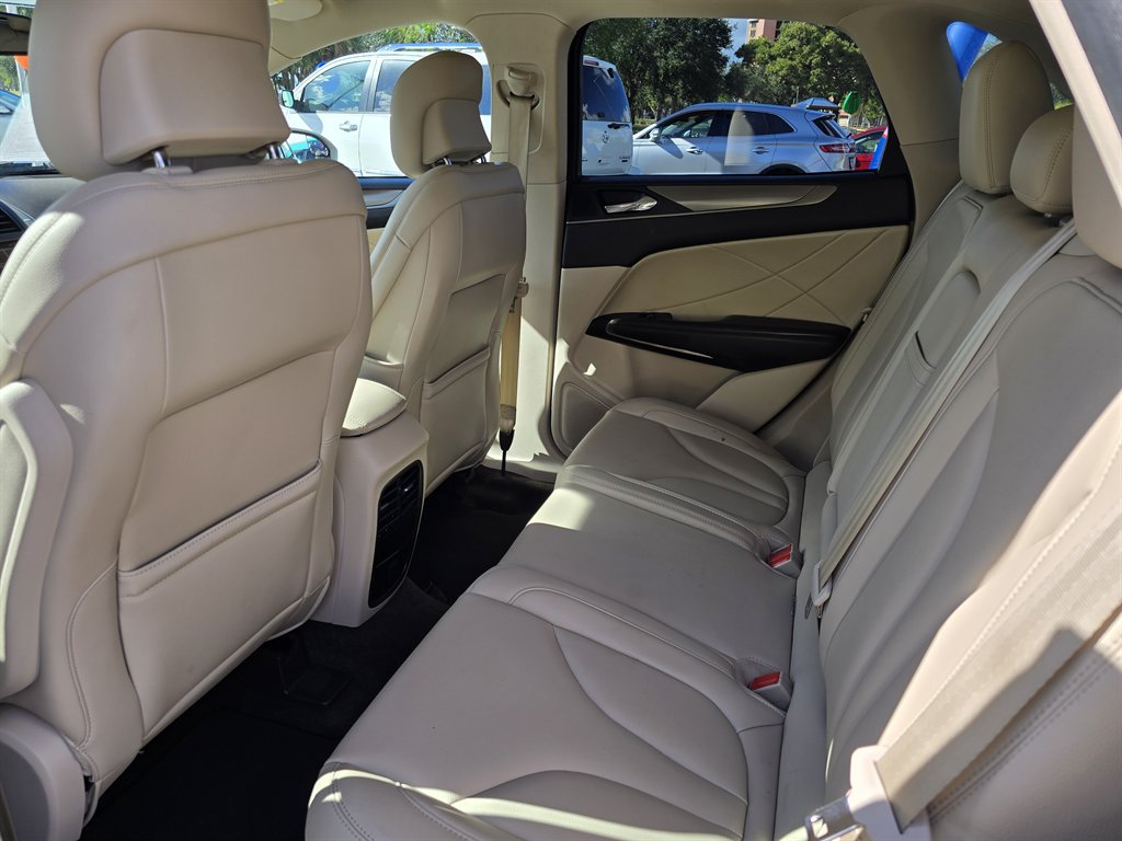 2018 Lincoln MKC - $15,998