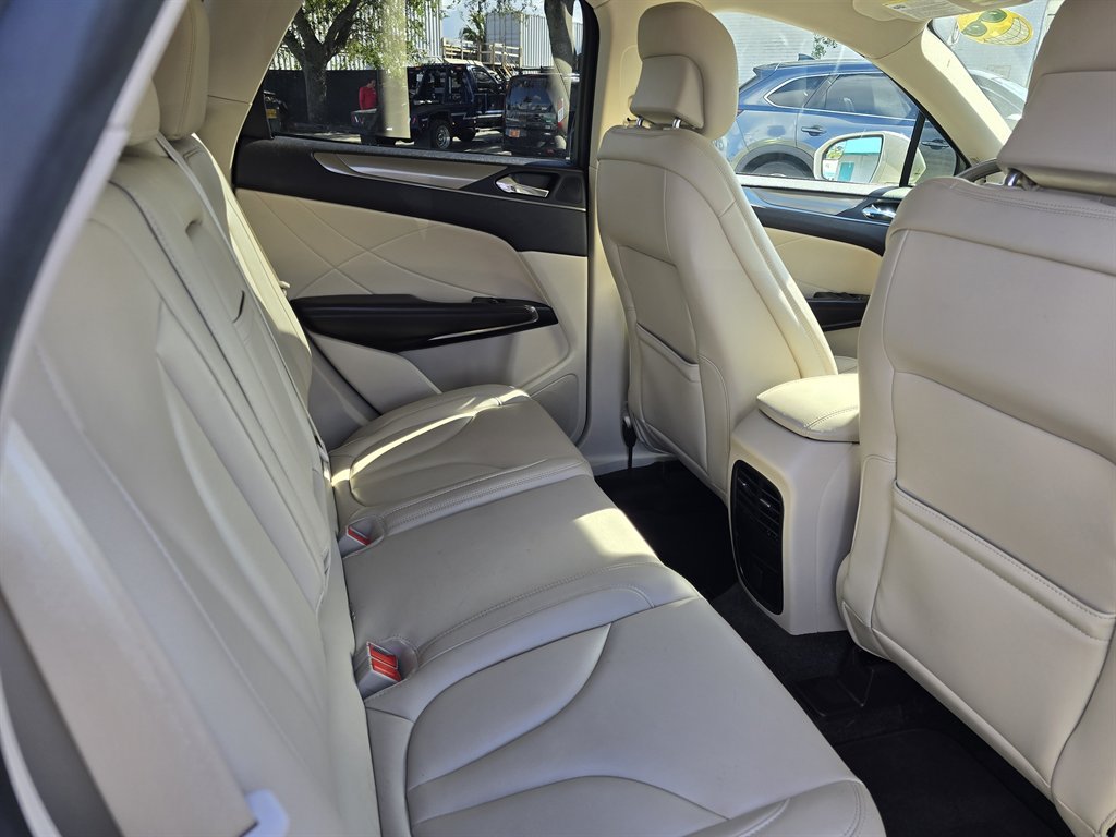 2018 Lincoln MKC - $15,998