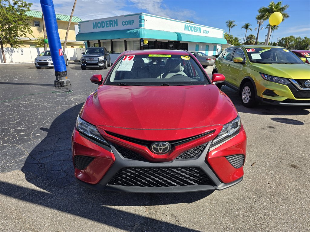 2019 Toyota Camry - $17,998