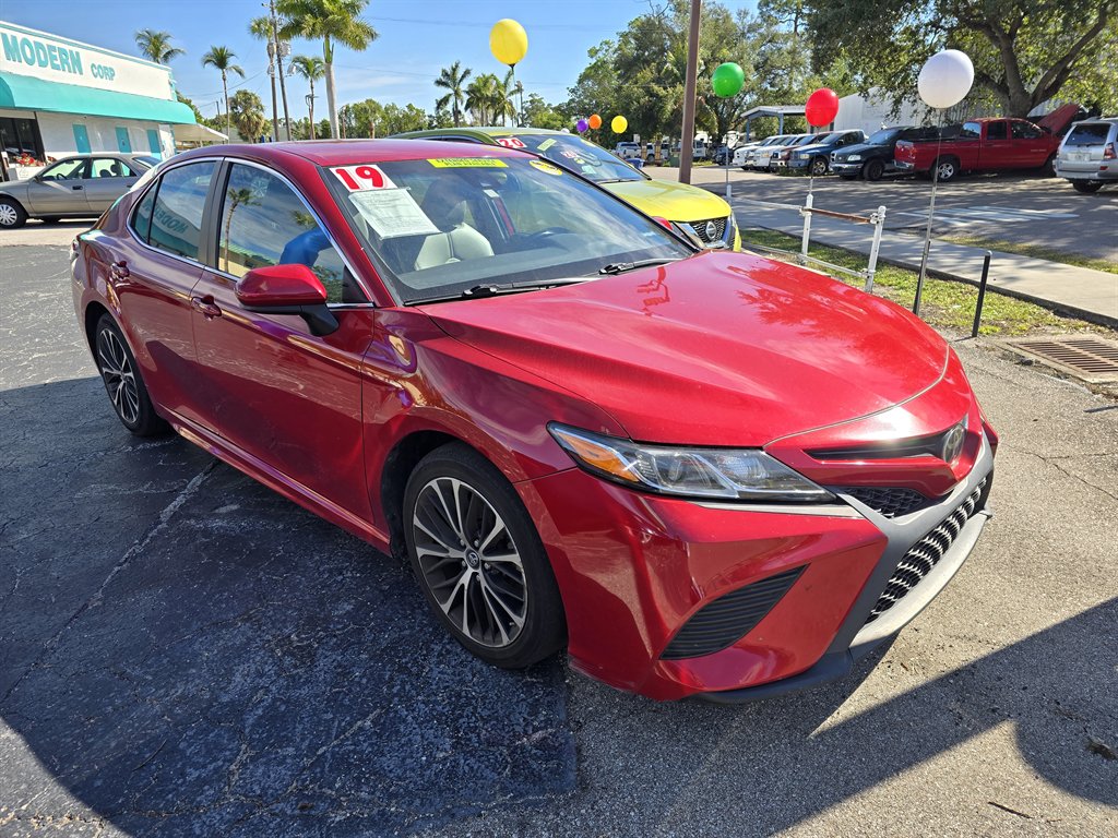 2019 Toyota Camry - $17,998