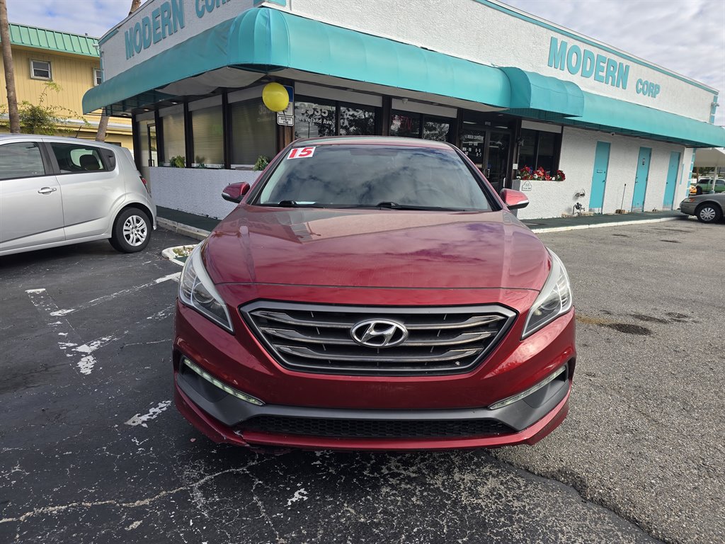 2015 Hyundai Sonata - $9,998
