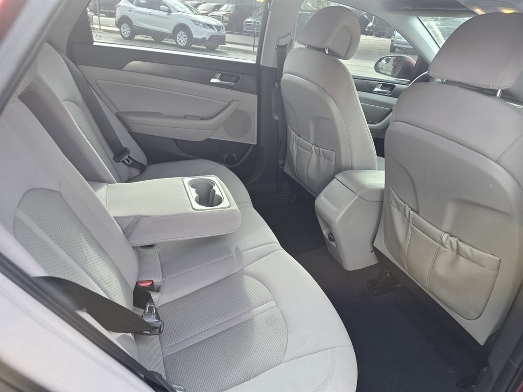 2015 Hyundai Sonata - $9,998