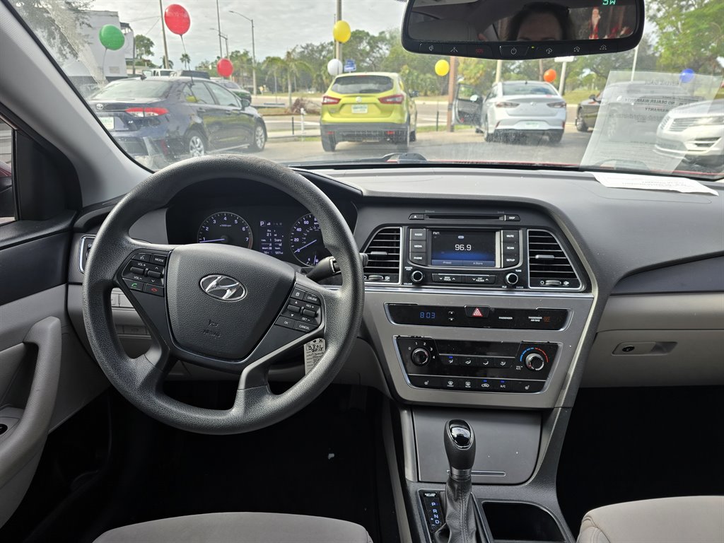 2015 Hyundai Sonata - $9,998