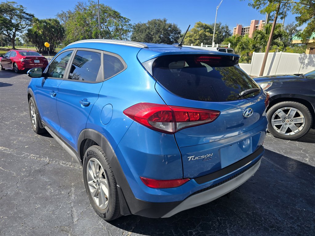 2017 Hyundai Tucson - $16,998