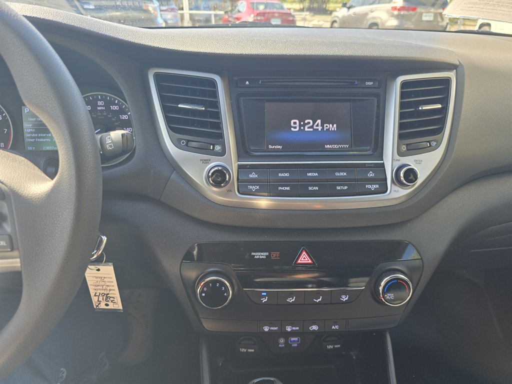 2017 Hyundai Tucson - $16,998