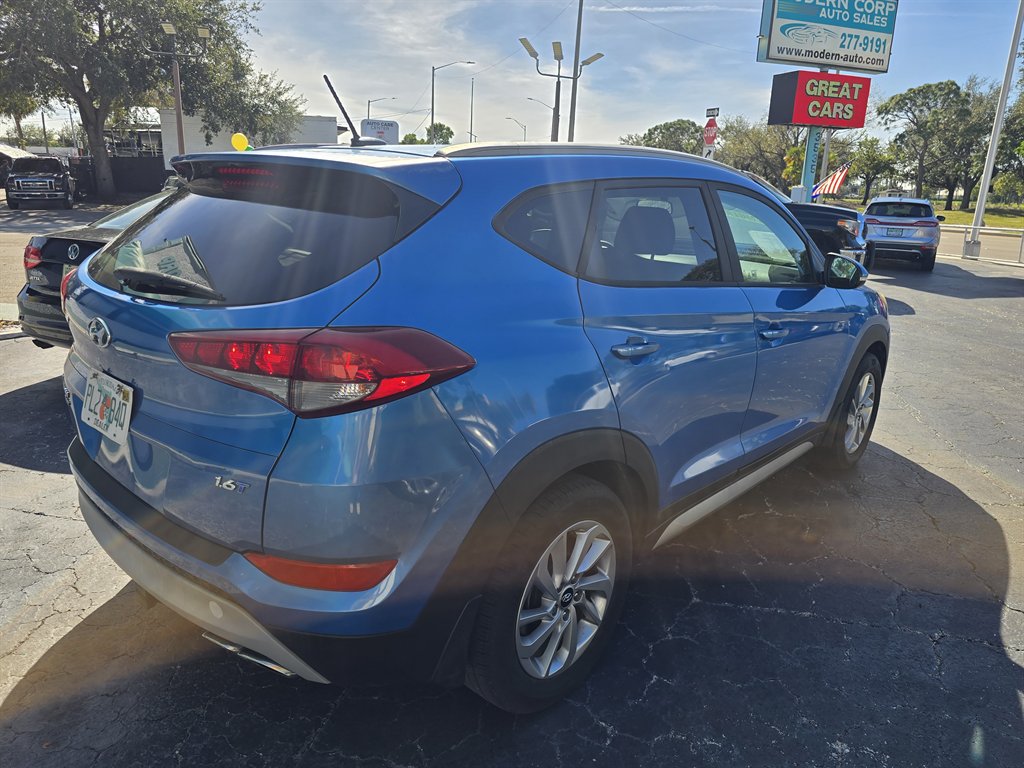 2017 Hyundai Tucson - $16,998