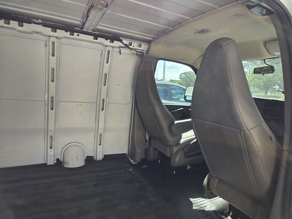 2017 GMC Savana - $23,998
