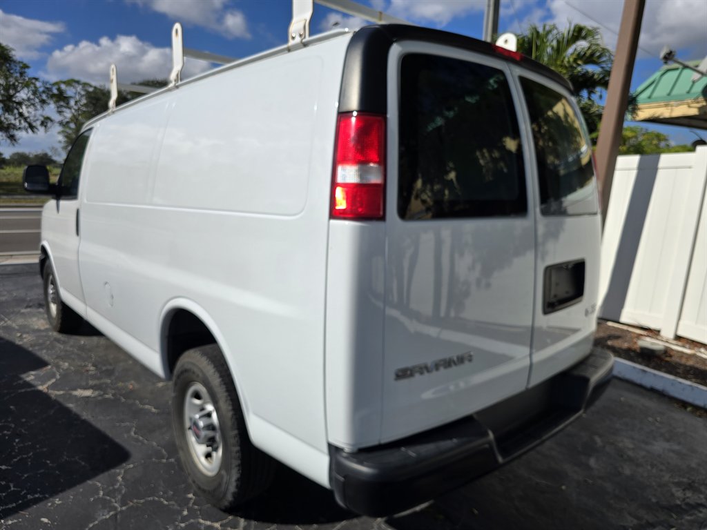 2017 GMC Savana - $23,998