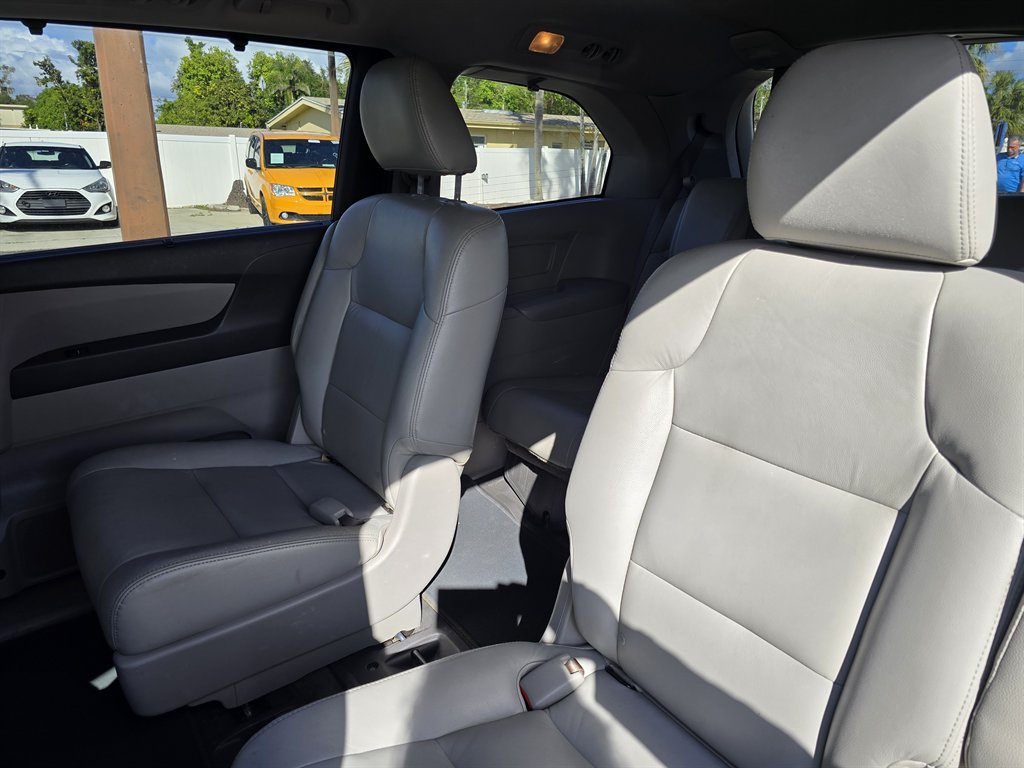 2014 Honda Odyssey - $14,998