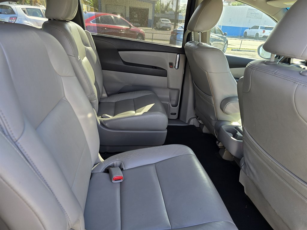 2014 Honda Odyssey - $14,998