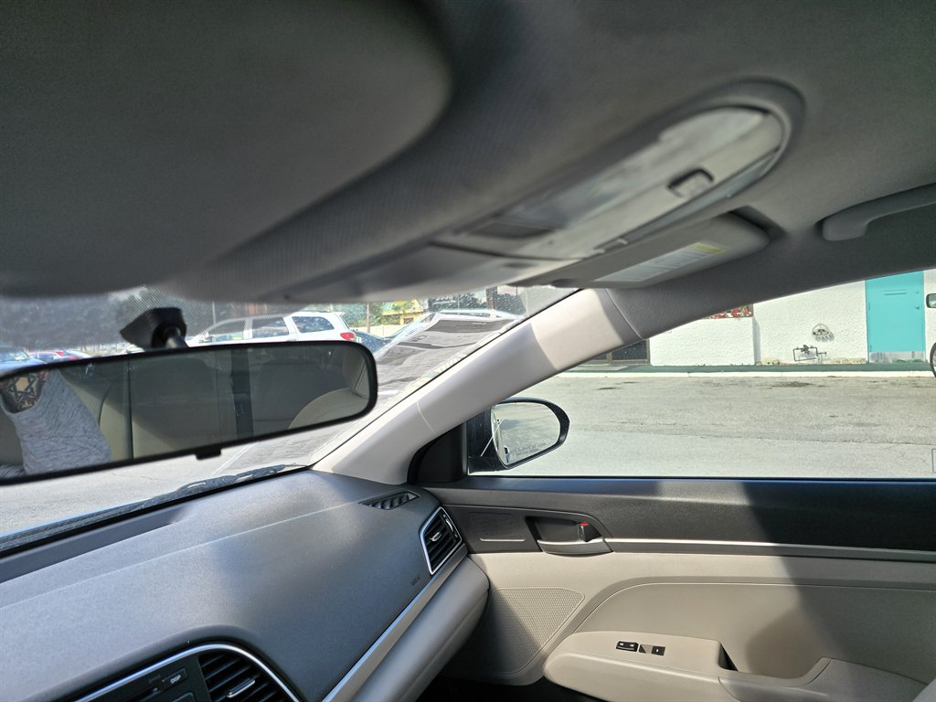 2017 Hyundai Elantra - $12,998