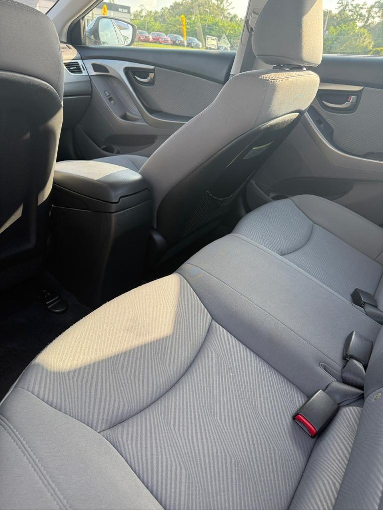 2012 Hyundai Elantra