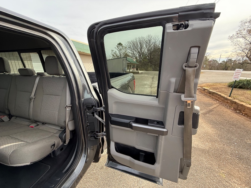2020 Ford F150 XLT photo