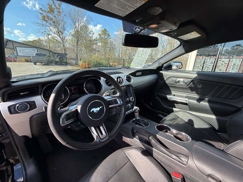 2015 Ford Mustang ECO Premium photo