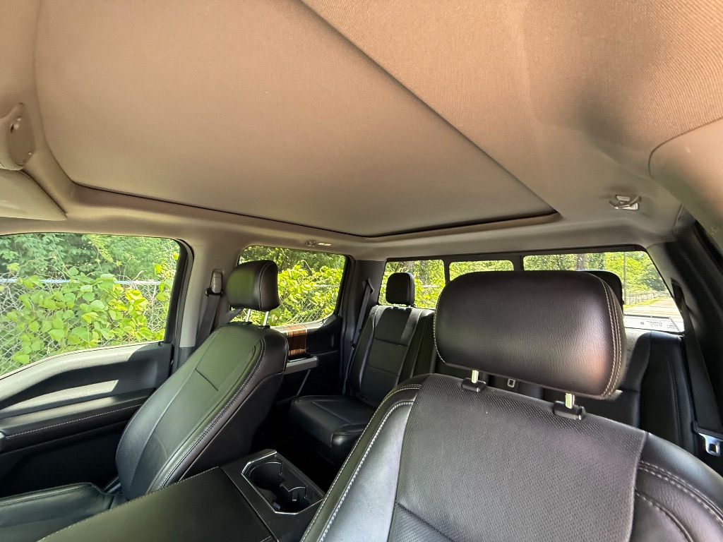 2017 Ford F150 Lariat photo