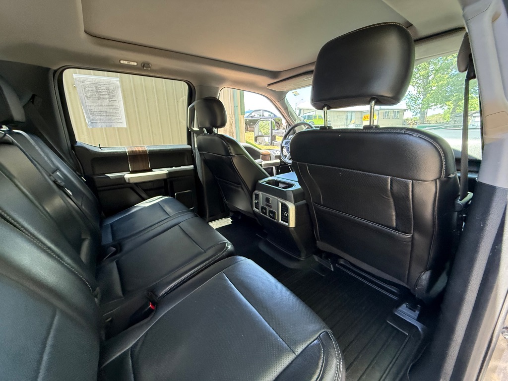 2017 Ford F150 Lariat photo