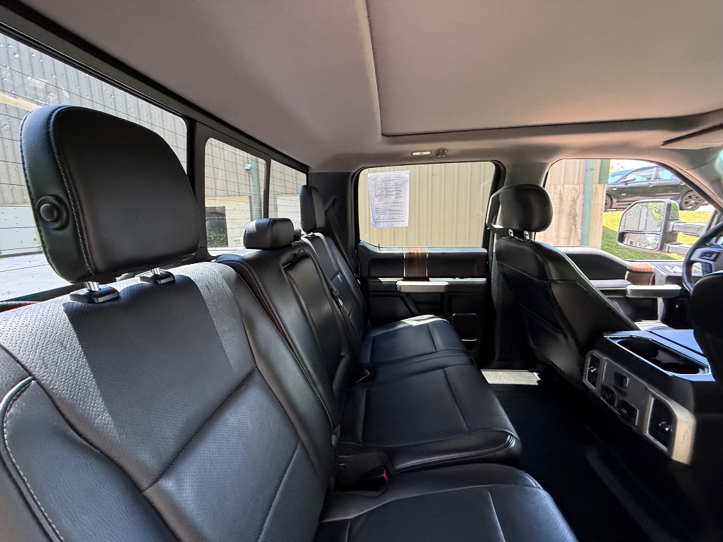 2017 Ford F150 Lariat photo