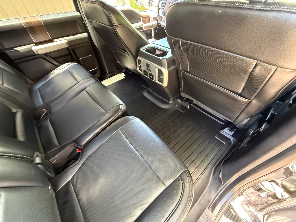 2017 Ford F150 Lariat photo