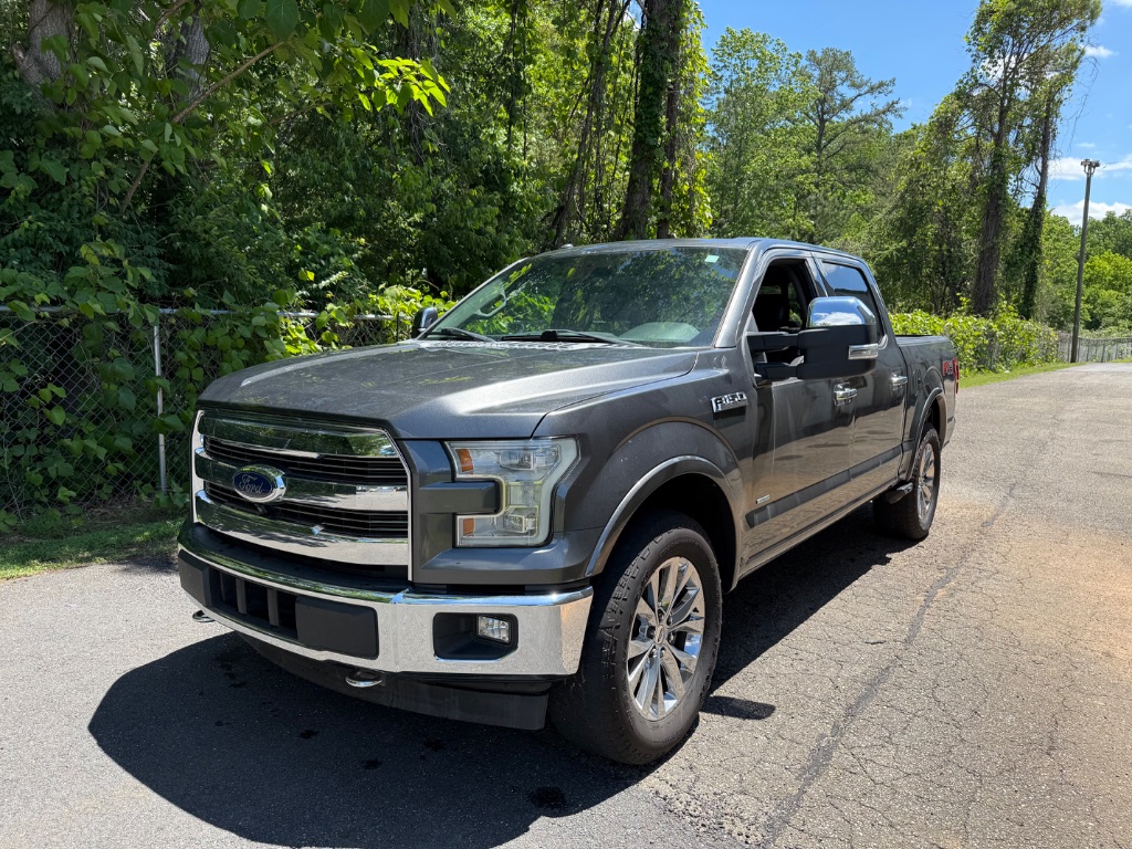 2017 Ford F150 Lariat photo