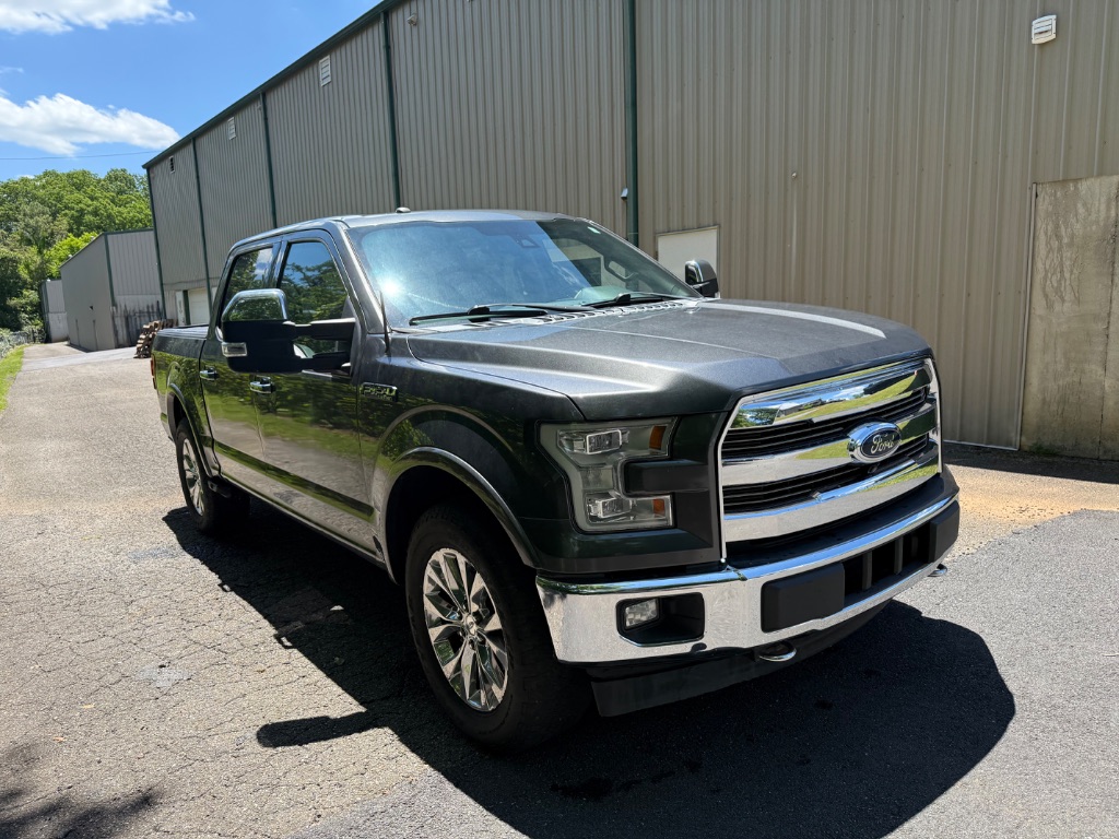 2017 Ford F150 Lariat photo