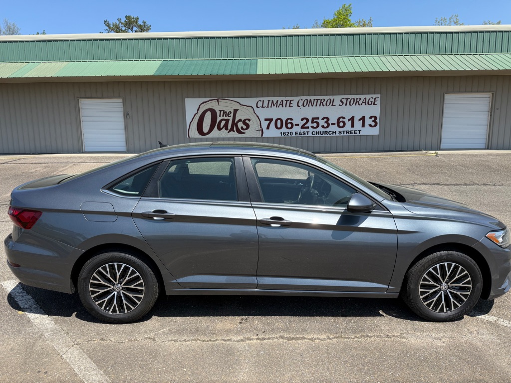 2021 Volkswagen Jetta R-Line photo