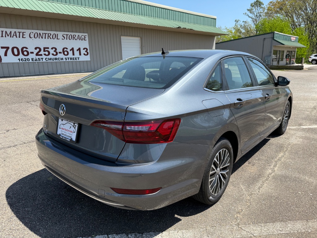 2021 Volkswagen Jetta R-Line photo