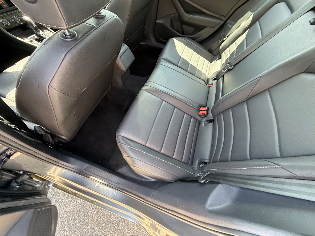 2021 Volkswagen Jetta R-Line photo
