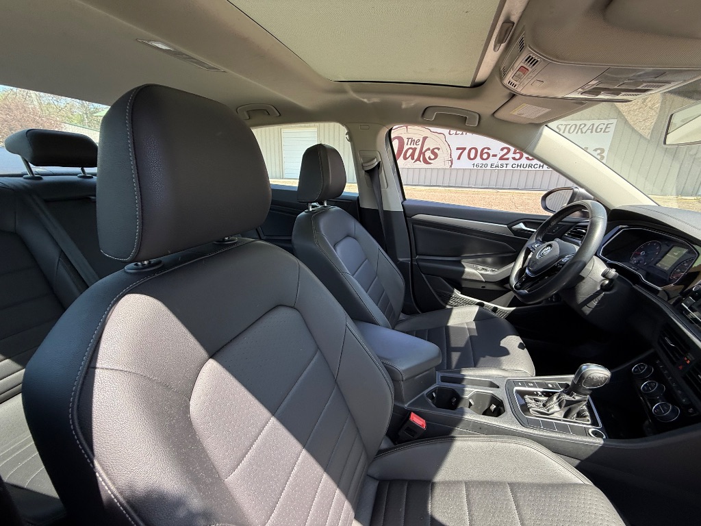 2021 Volkswagen Jetta R-Line photo