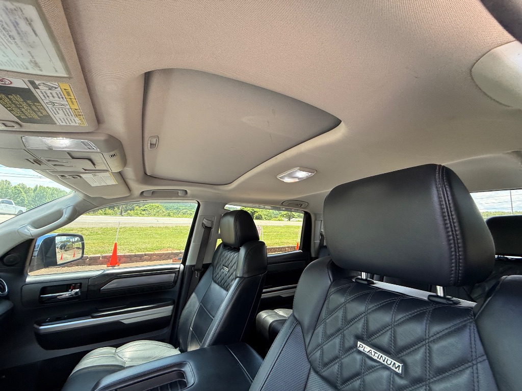 2016 Toyota Tundra Platinum photo