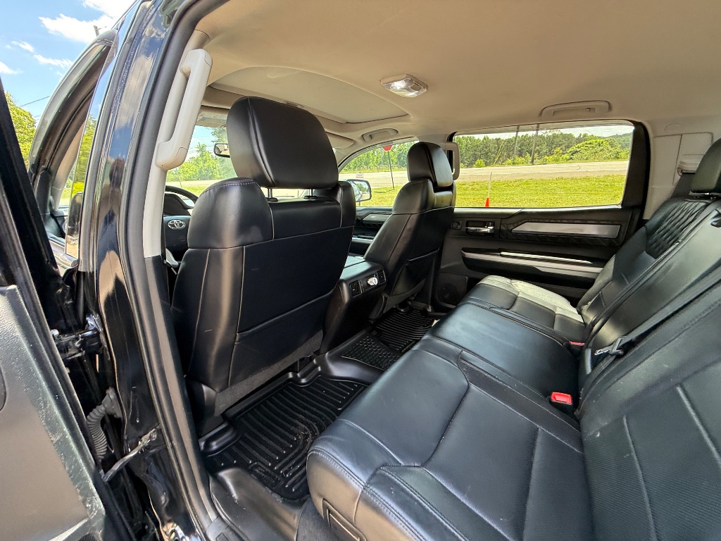2016 Toyota Tundra Platinum photo