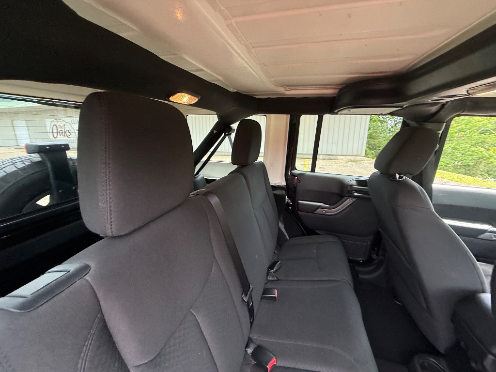 2015 Jeep Wrangler Unlimited Sport photo