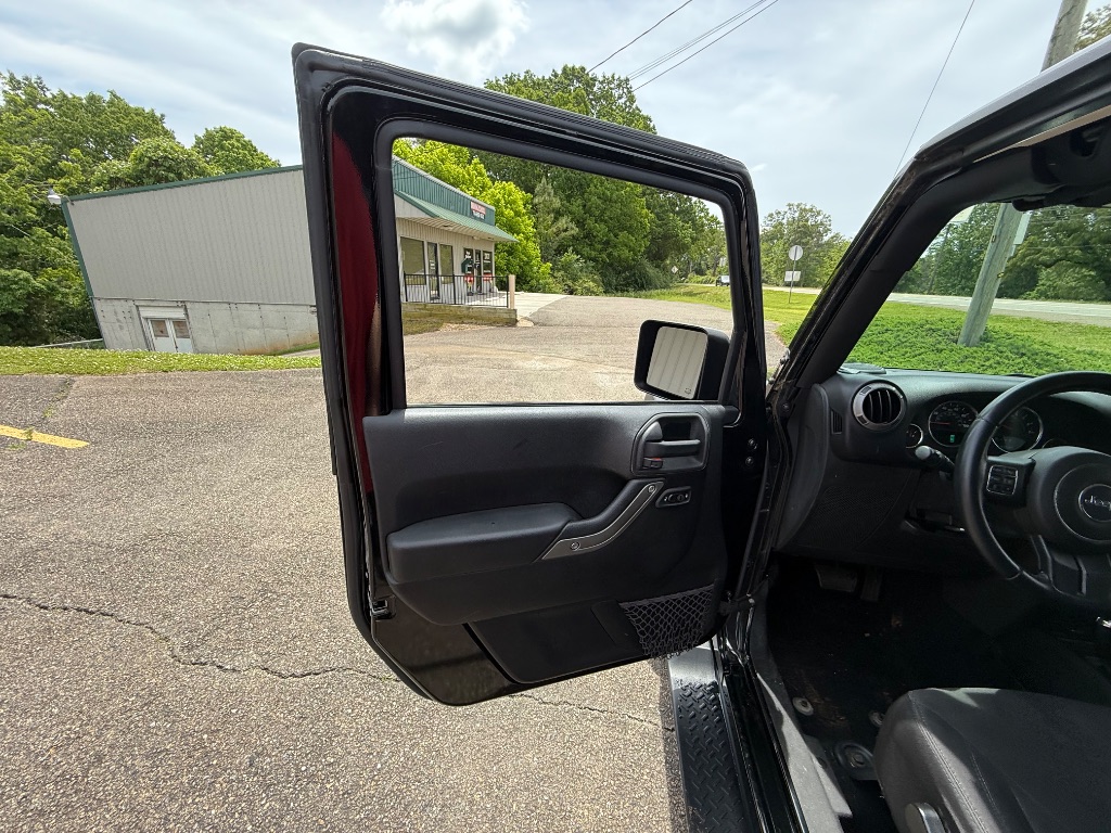 2015 Jeep Wrangler Unlimited Sport photo
