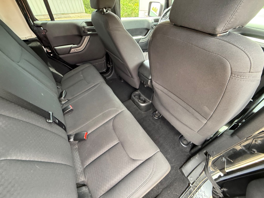 2015 Jeep Wrangler Unlimited Sport photo