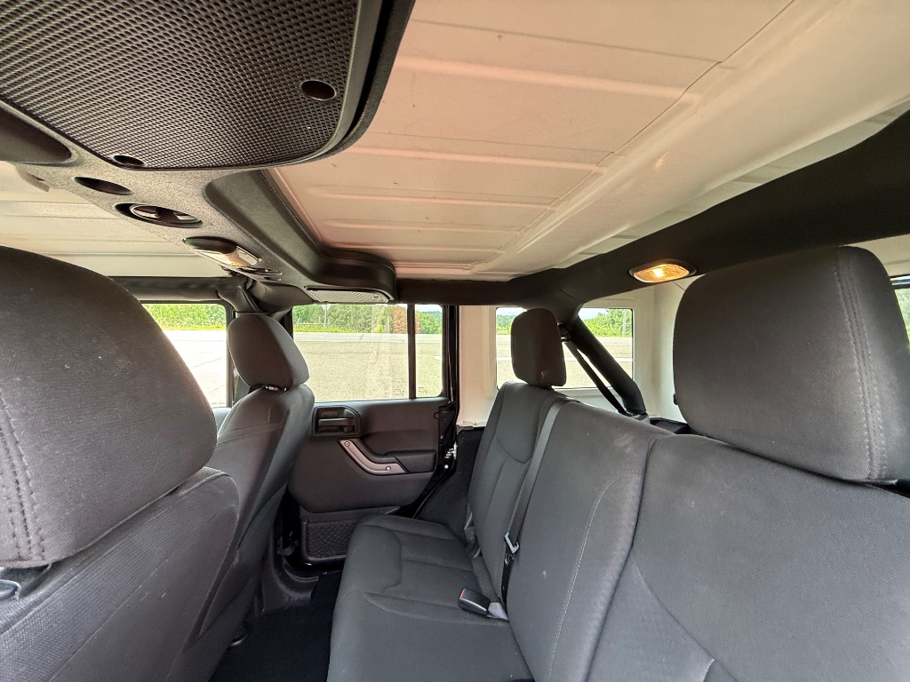 2015 Jeep Wrangler Unlimited Sport photo