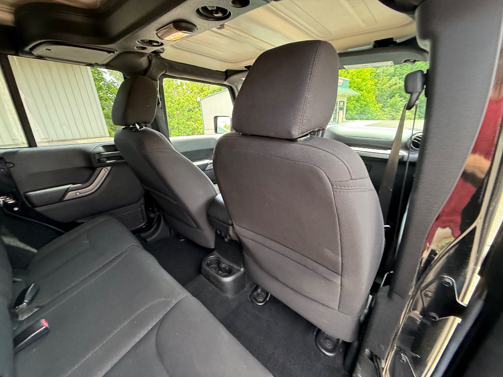 2015 Jeep Wrangler Unlimited Sport photo