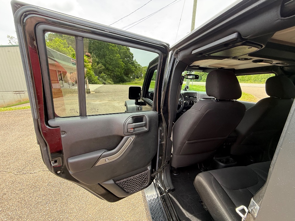 2015 Jeep Wrangler Unlimited Sport photo