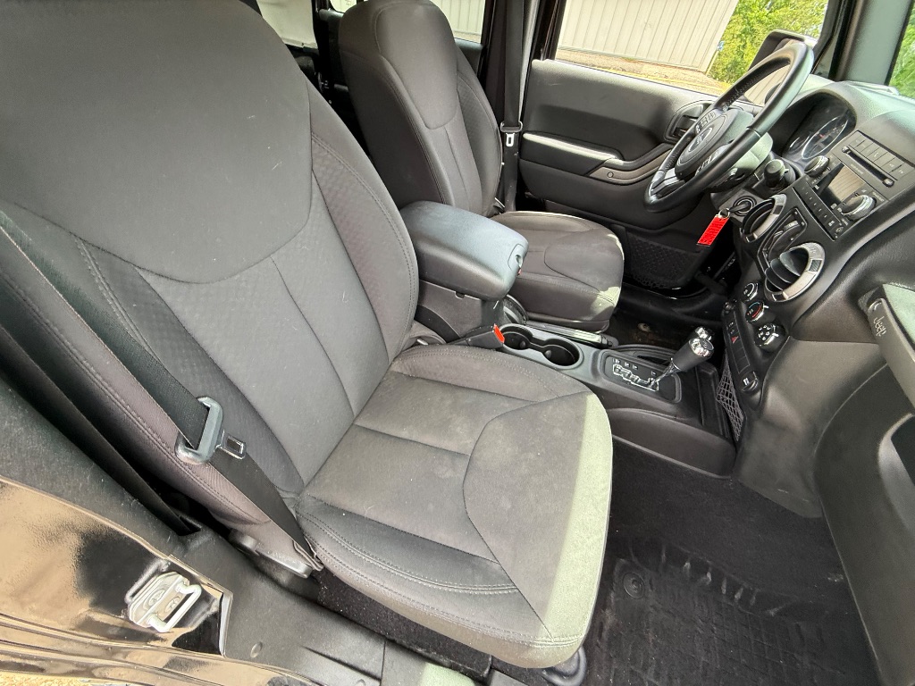 2015 Jeep Wrangler Unlimited Sport photo