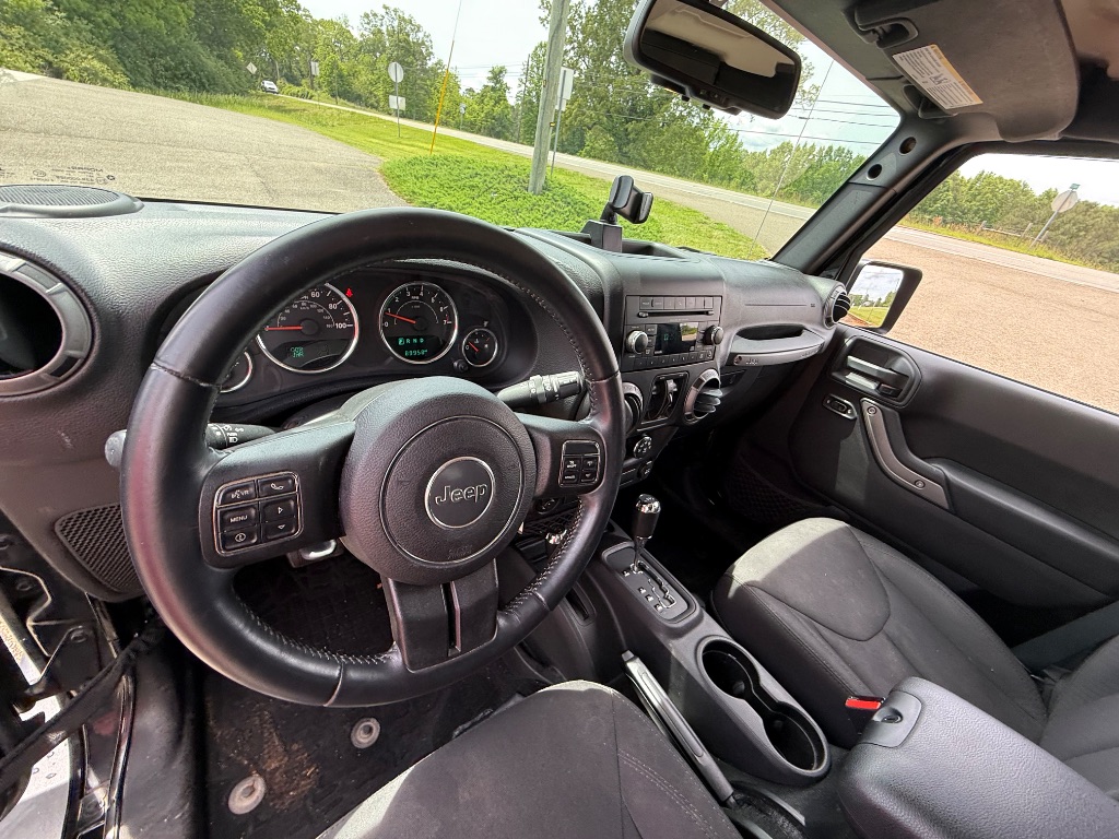2015 Jeep Wrangler Unlimited Sport photo
