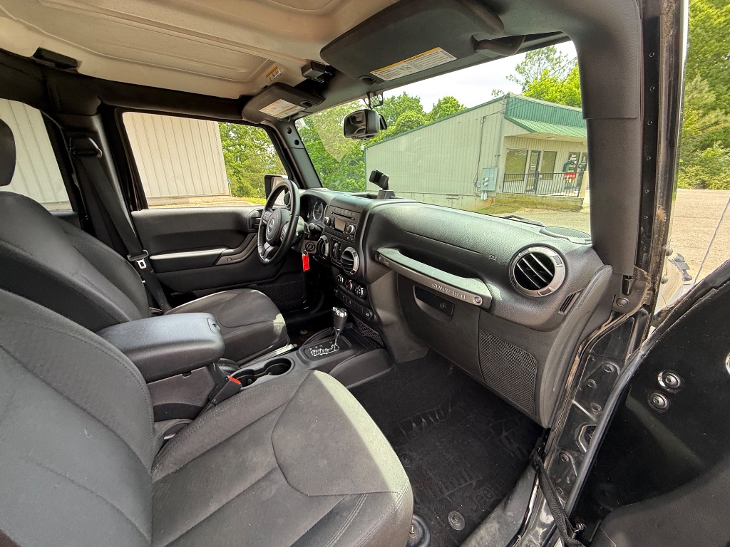 2015 Jeep Wrangler Unlimited Sport photo