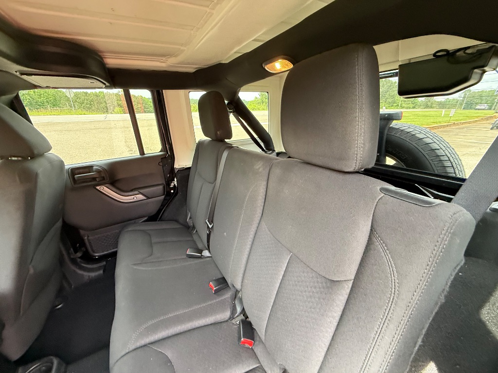 2015 Jeep Wrangler Unlimited Sport photo